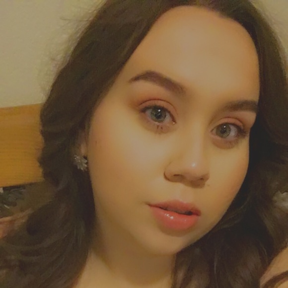 Meet your Posher, Bianca - Picture 1 of 1